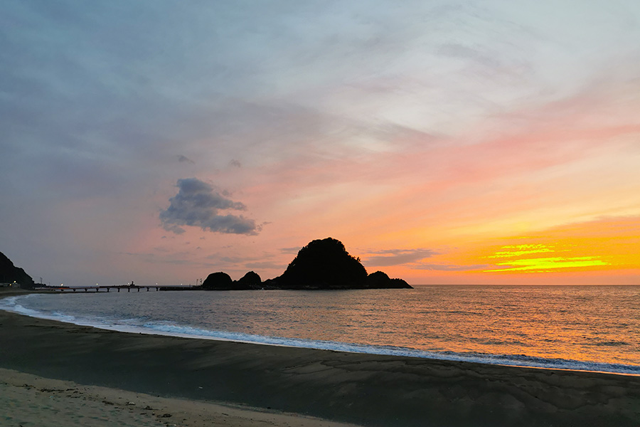 由良の夕陽